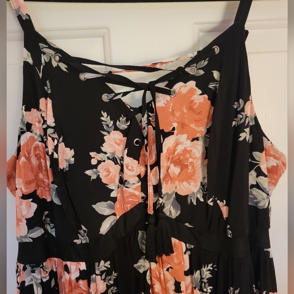Torrid floral maxi dress size 2 plus size - Picture 2 of 6